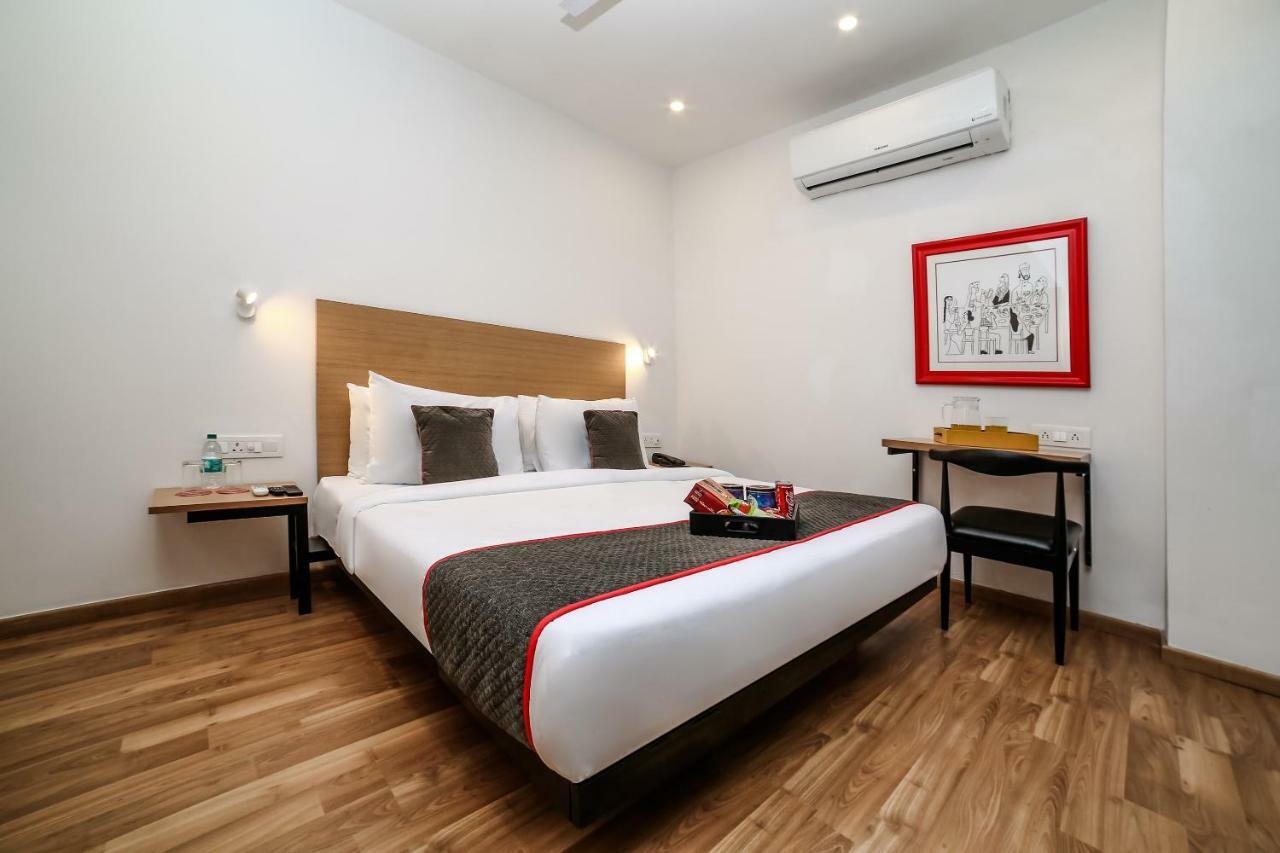 Oyo Townhouse 80 Meera Bagh Дели Экстерьер фото